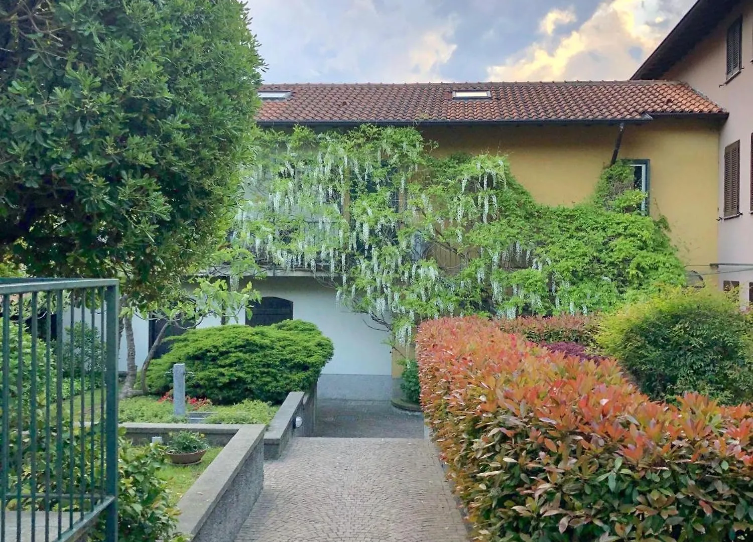 Miniloft Con Piscina Lago Di Como Lecco Galbiate アパート
